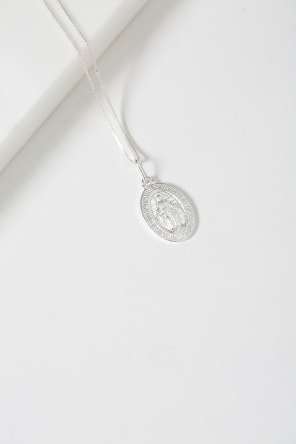 Colar Veneziana em Prata 925 com Pingente Medalha Milagrosa 14x30mm – Kayro Joias