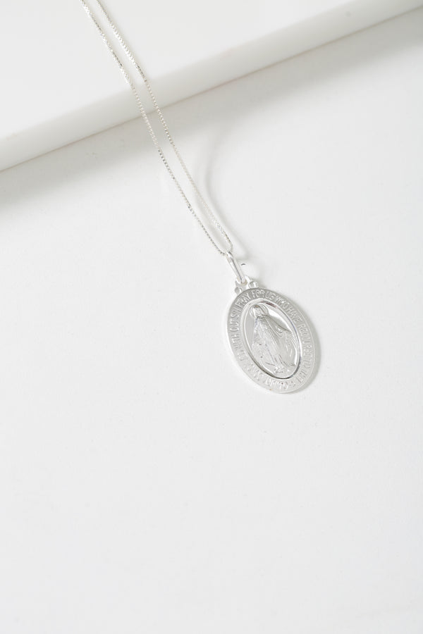 Colar Veneziana em Prata 925 com Pingente Medalha Nossa Senhora das Graças 21x30mm – Kayro Joias