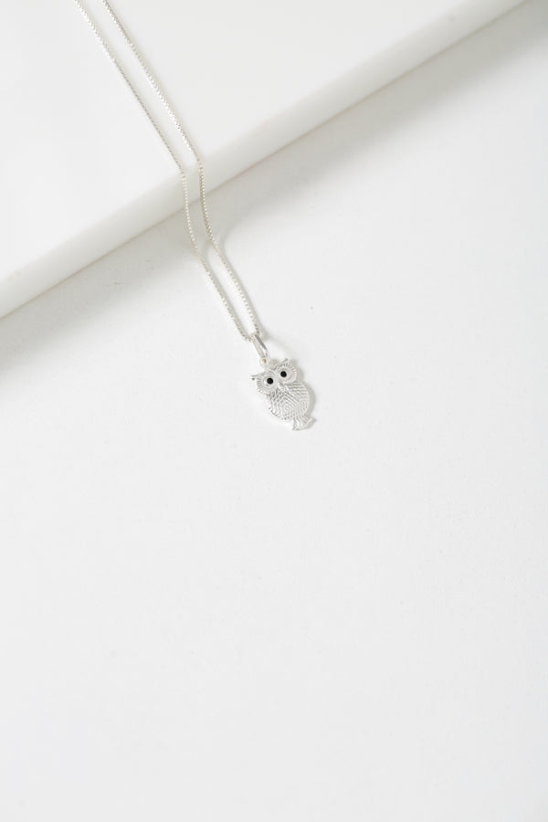 Colar Veneziana em Prata 925 com Pingente Coruja 9x15mm – Kayro Joias