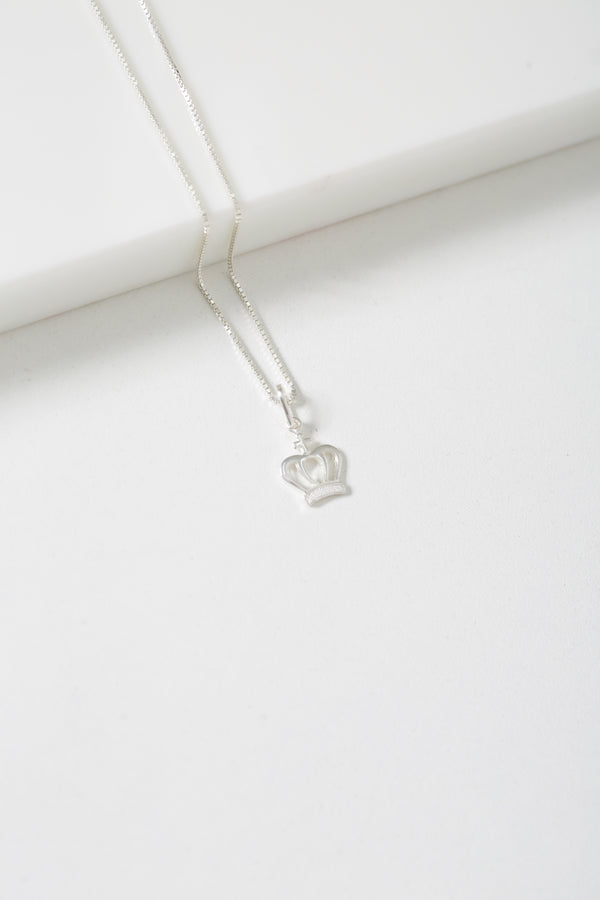 Colar Veneziana em Prata 925 com Pingente Coroa 12x20mm – Kayro Joias