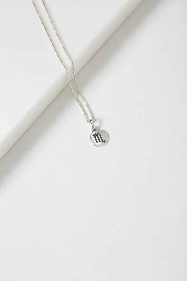 Colar Veneziana em Prata 925 com Pingente Signo de Escorpião – Kayro Joias
