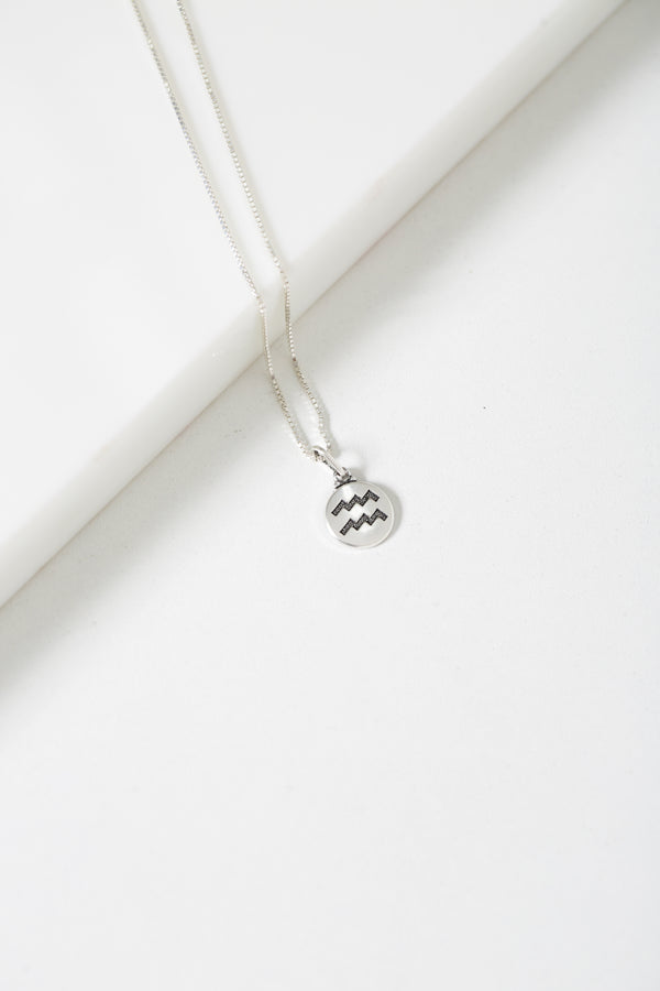 Colar Veneziana em Prata 925 com Pingente Signo de Aquário – Kayro Joias